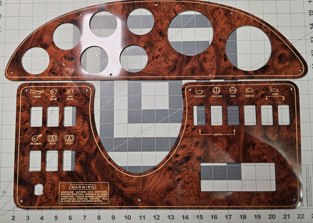 Bayliner 2000-2006 - 2x55 Dash Panels